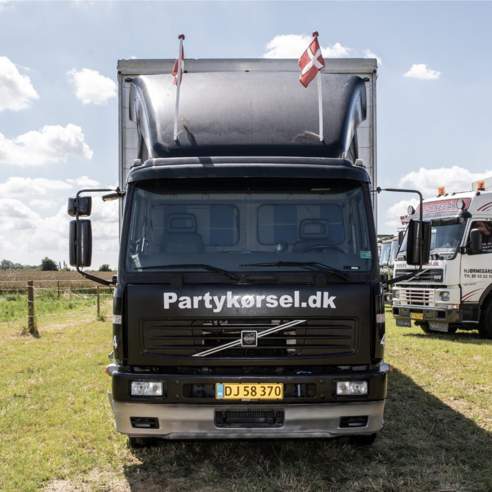 Partylastbilen - Studenterkørsel